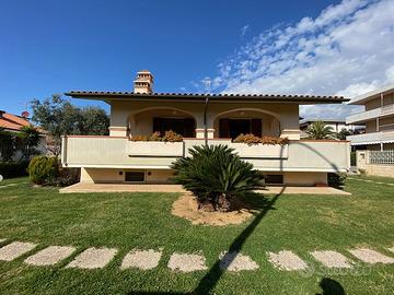 Rif.13| villa a schiera follonica