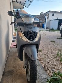 sh 125