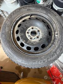 pneumatici con cerchione