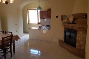 4 LOCALI A DURAZZANO