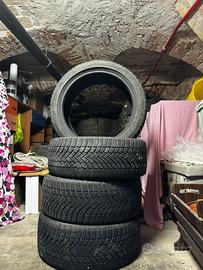 4 Gomme invernali Bridgestone Blizzak LM005