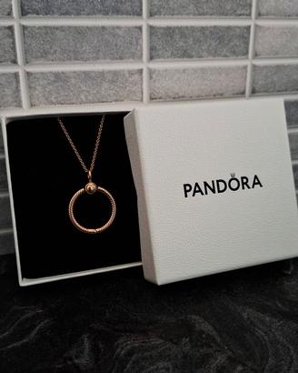 Collana Pandora Moments con Pendente O Piccolo in 