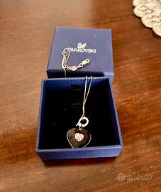 Collana Swarovski ciondolo a cuore viola e pavé.