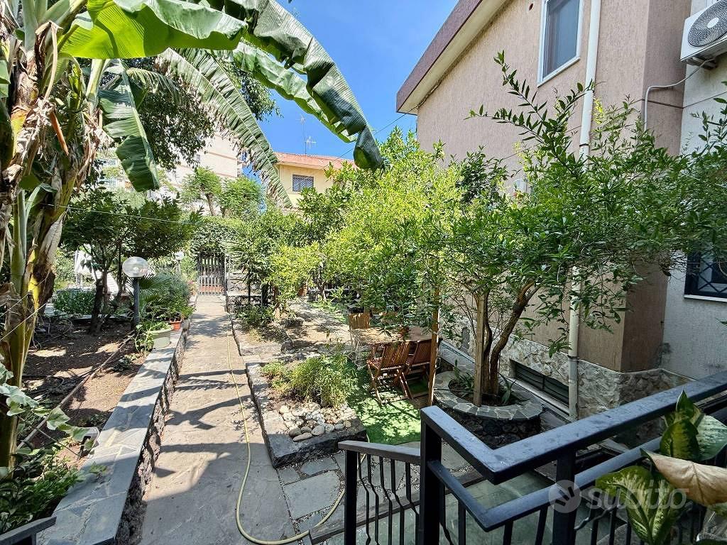 Appartamento di 145 m² con più di 5 locali e box a - Vista 6