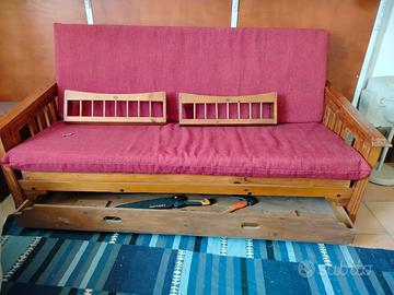DIVANO IN LEGNO