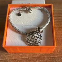 Bracciale con fiore argentato