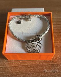 Bracciale con fiore argentato
