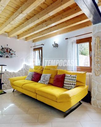 Porzione di bifamiliare con giardino a Canal di Va