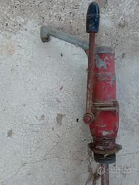 Pompa a mano per liquidi