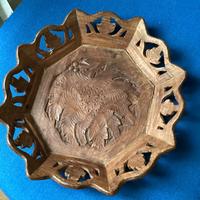 Centro tavola in legno inciso  e traforato