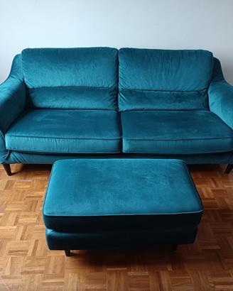 Divano 3 posti Poltronesofà e pouff abbinato