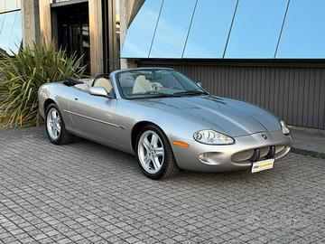 JAGUAR XK8 CONVERTIBILE * ASI CRS * DISTRIBUZIONE