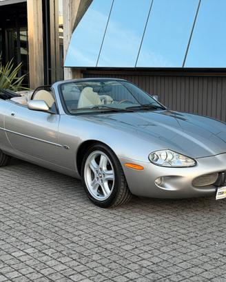 JAGUAR XK8 CONVERTIBILE * ASI CRS * DISTRIBUZIONE