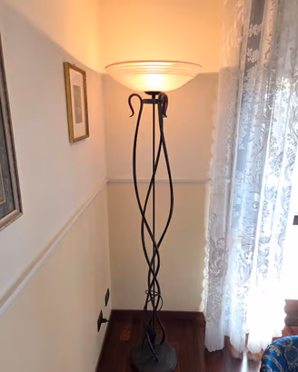 Lampada a stelo da terra