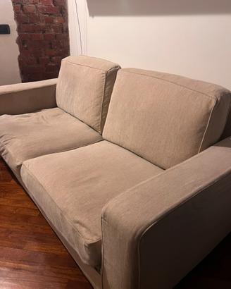 Divano beige / sabbia