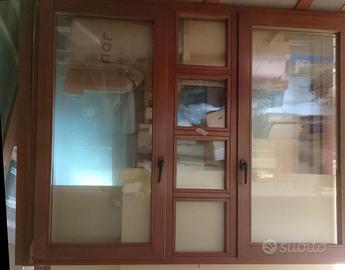 finestra in legno H150 x L180