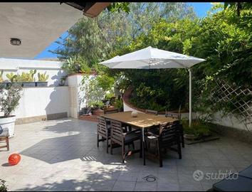 Villa a Palermo, via Perseo, 4 locali