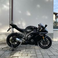 Yamaha R6