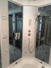 doccia con idromassaggio