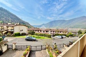 VILLA A SCHIERA A VILLA CARCINA