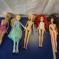 Lotto di 5 Varie Bambole Mattel & Hasbro