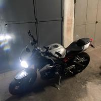 Triumph street triple 765 R