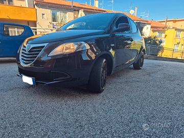 Lancia Ypsilon 1.2 benzina