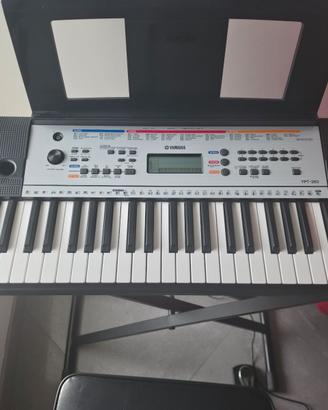 Tastiera Yamaha YPT-260 con supporto,   e sgabello