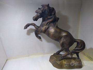 Statua bronzo Cavallo rampante