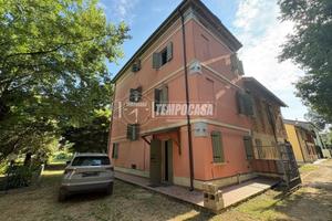 Casa indipendente con giardino