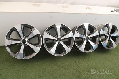 Cerchi in lega Jeep Cherokee 18 ORIGINALI 5XT12TRM