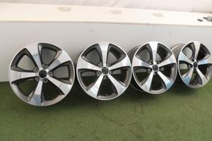 Cerchi in lega Jeep Cherokee 18 ORIGINALI 5XT12TRM