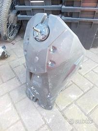 X KSR Trigger SM : serbatoio telaietto sella