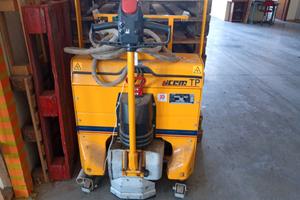 Transpallet elettrico ICEM con sollevamento