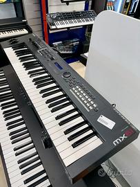 YAMAHA MX61