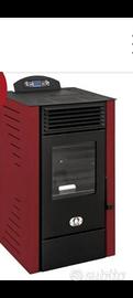 stufa a pellet 10kw usata tre mesia