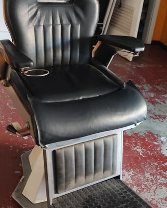 poltrona vintage da barbiere o tatuatore 