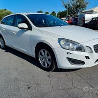 Volvo V60 1.6 D2 Summum con Problemi al motore