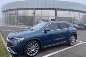 GLA 200d (H247) Premium AMG "Colour Collection"