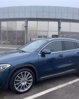 GLA 200d (H247) Premium AMG "Colour Collection"