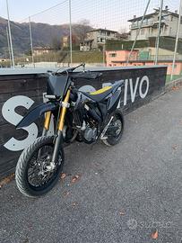 Suzuki valenti sm 50