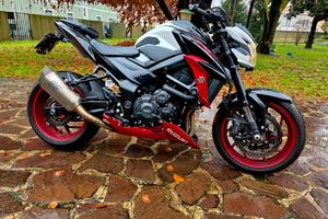 suzuki gsx-s750 