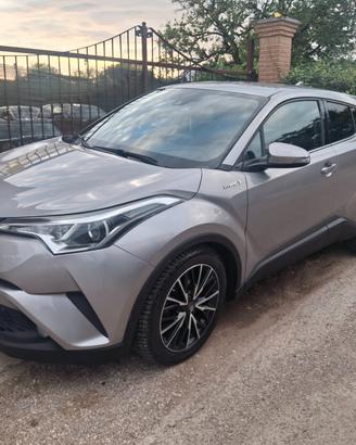 Toyota C-HR 1.8 Hybrid E-CVT Style