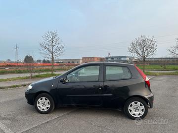Fiat Punto Benzina 1.2 storicità completa trattabi