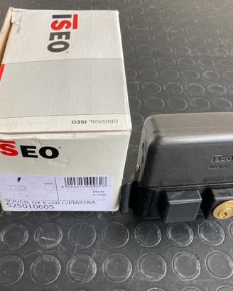 Elettroserratura per cancello iseo 5250 dx