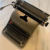 Macchina da scrivere Olivetti Lexikon 80 originale