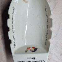 Raro posacenere rum Captain Morgan