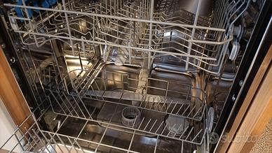 Lavastoviglie CANDY CDI 1L38 - eccellente stato