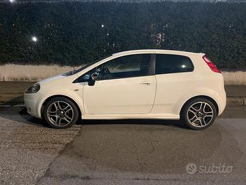 Fiat Grande Punto neopatentati 1.3 multijet 90cv