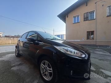 Ford Fiesta 1.4 TDCi 70CV 5 porte Titanium